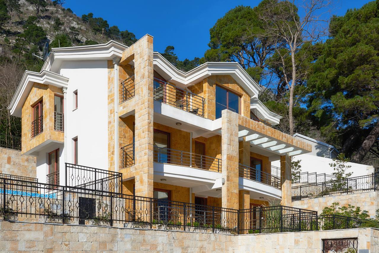 Apartments Residence Portofino Kotor Eksteriør billede